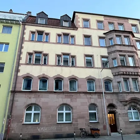Privat bolig Bright & Spacious In Shared