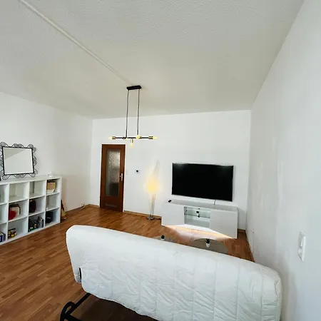 Ubytování v soukromí Bright & Spacious In Shared *