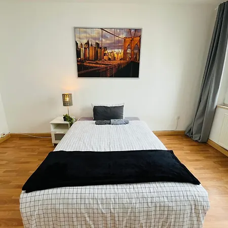 Bright & Spacious In Shared Privat bolig *